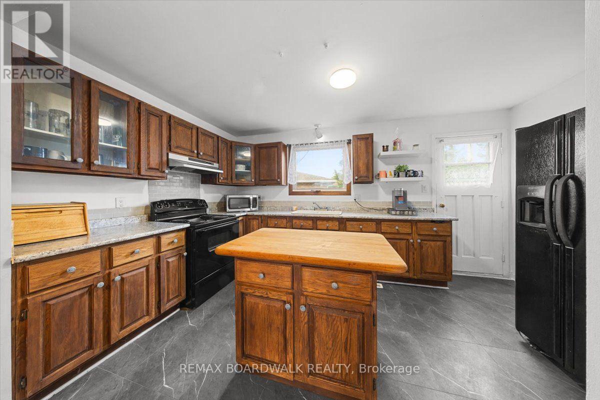 1864 Lenester Avenue W, Ottawa, Ontario  K2A 3W8 - Photo 13 - X13693390
