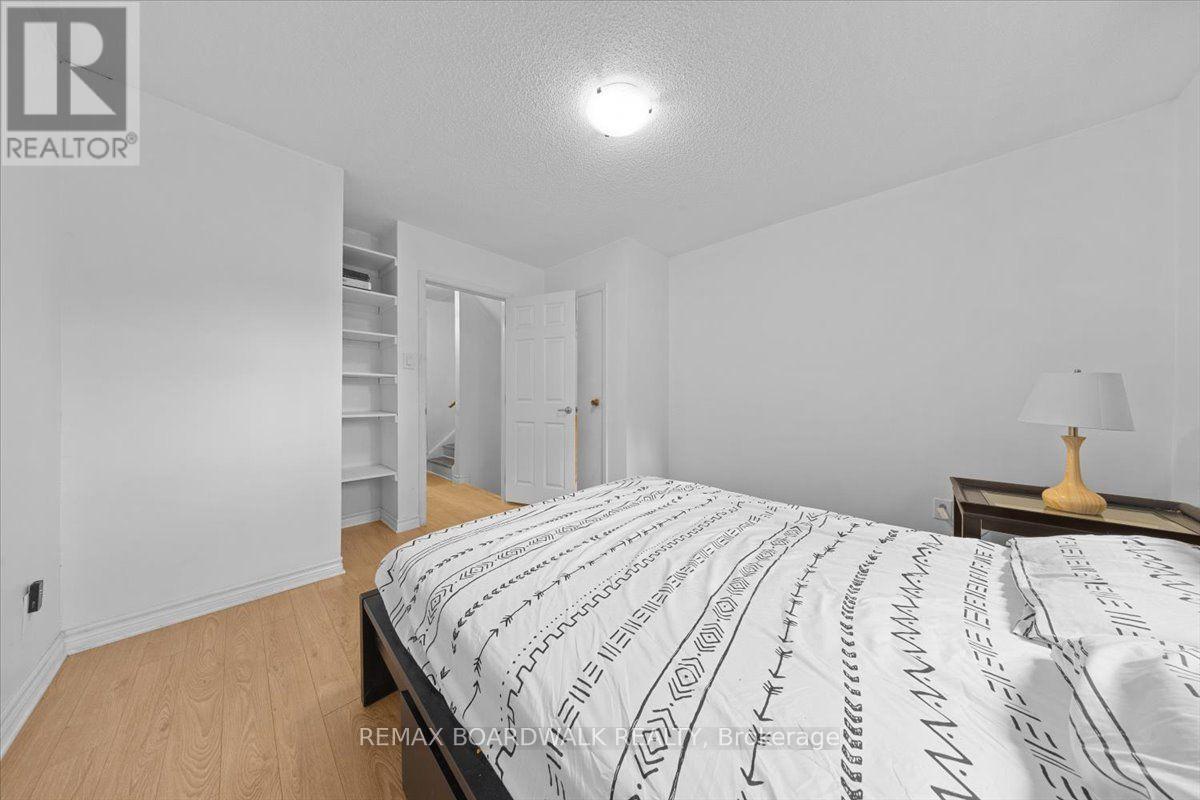 1864 Lenester Avenue W, Ottawa, Ontario  K2A 3W8 - Photo 27 - X13693390