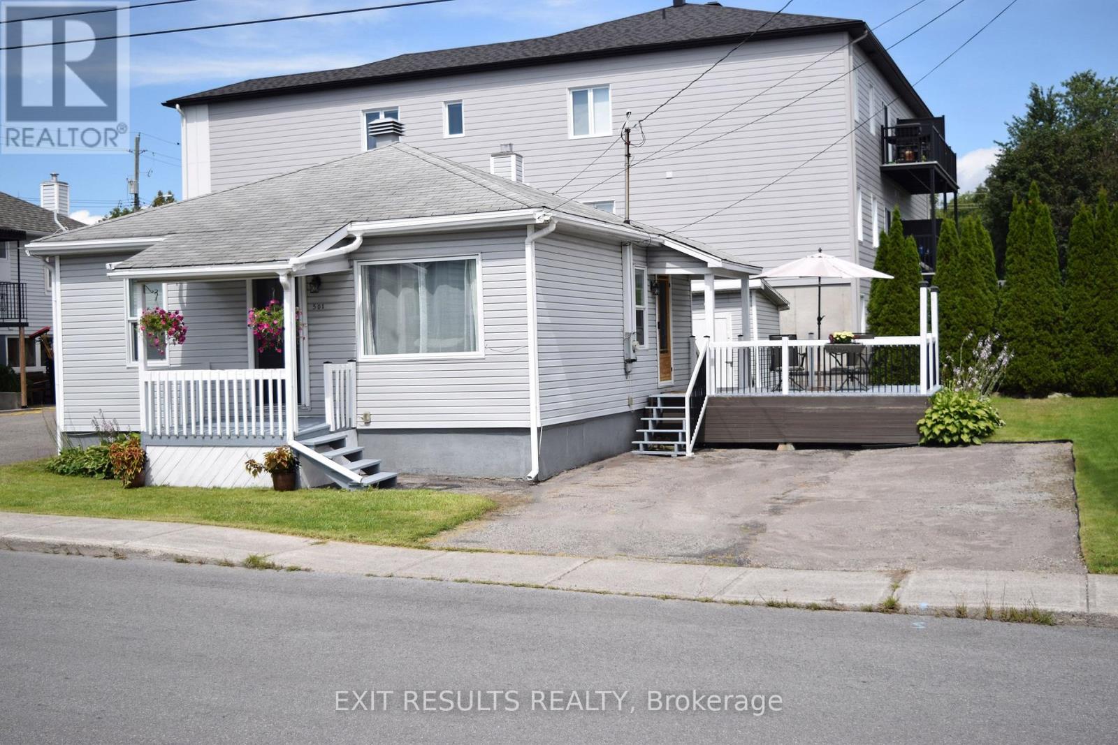501 St. Louis Street, Clarence-Rockland, Ontario  K4K 1K4 - Photo 3 - X13693394