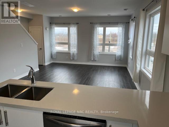 104 - 6705 Cropp Street, Niagara Falls, Ontario  L2E 0C1 - Photo 6 - X13693372