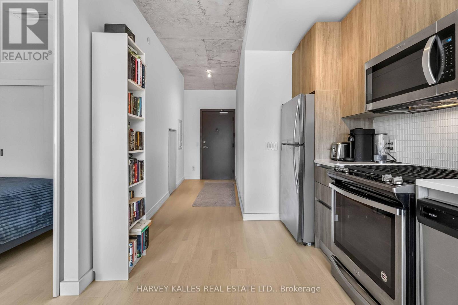 325 - 246 Logan Avenue, Toronto, Ontario  M4M 0E9 - Photo 14 - E13693396