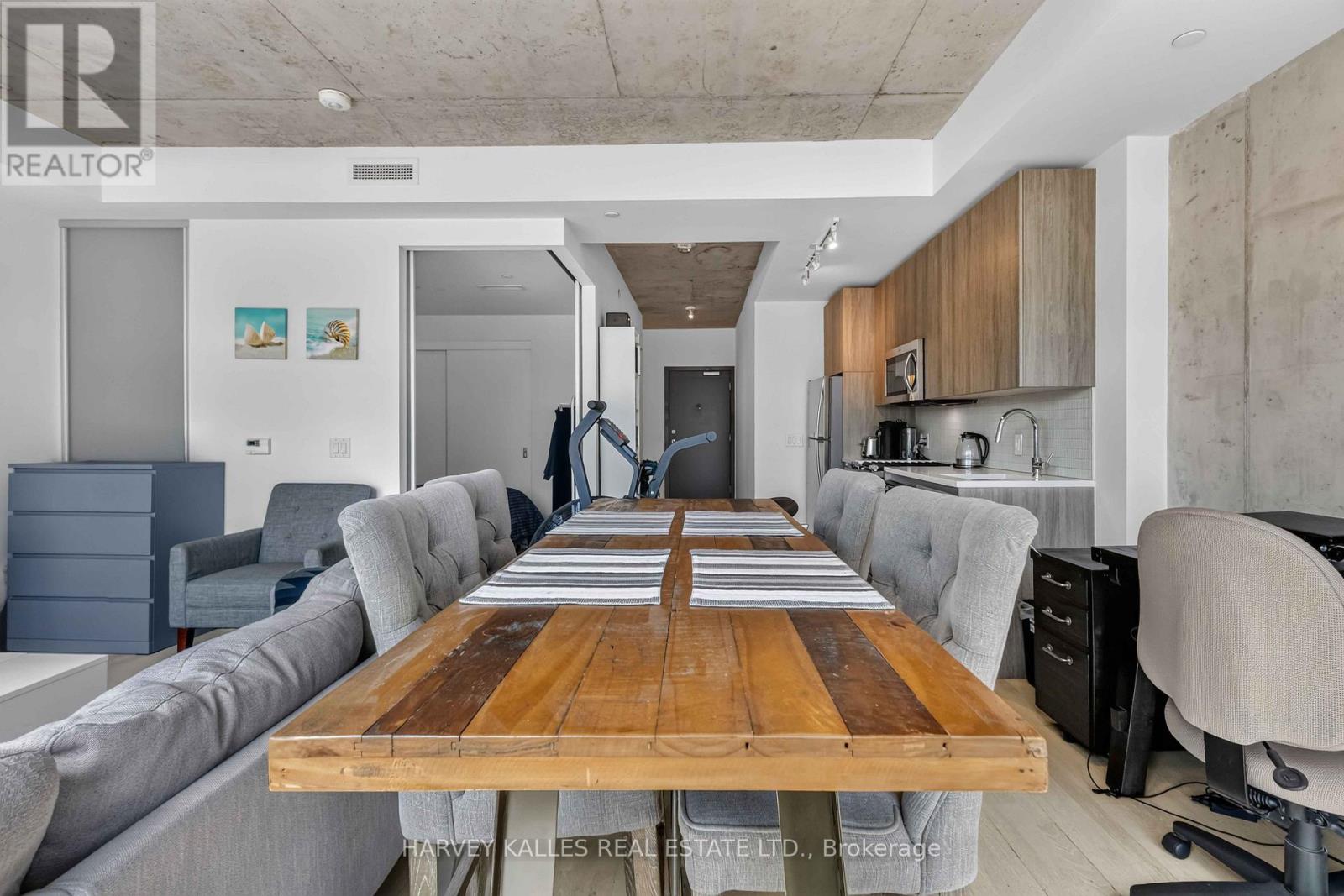 325 - 246 Logan Avenue, Toronto, Ontario  M4M 0E9 - Photo 17 - E13693396