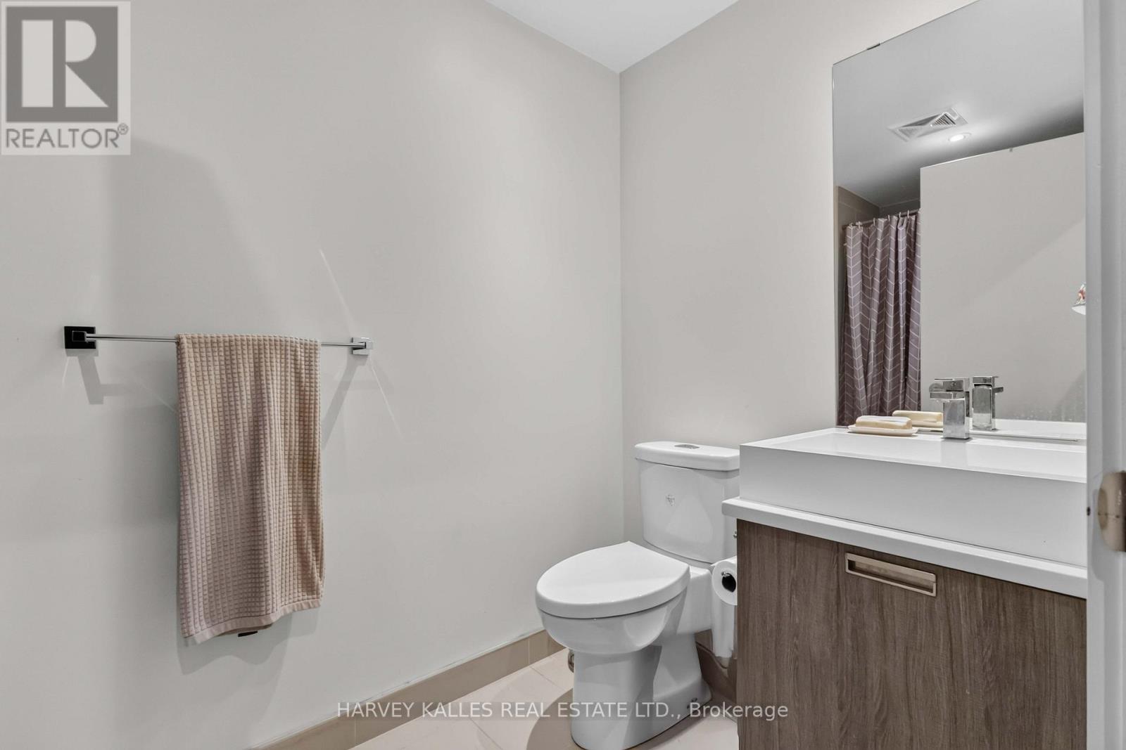 325 - 246 Logan Avenue, Toronto, Ontario  M4M 0E9 - Photo 24 - E13693396