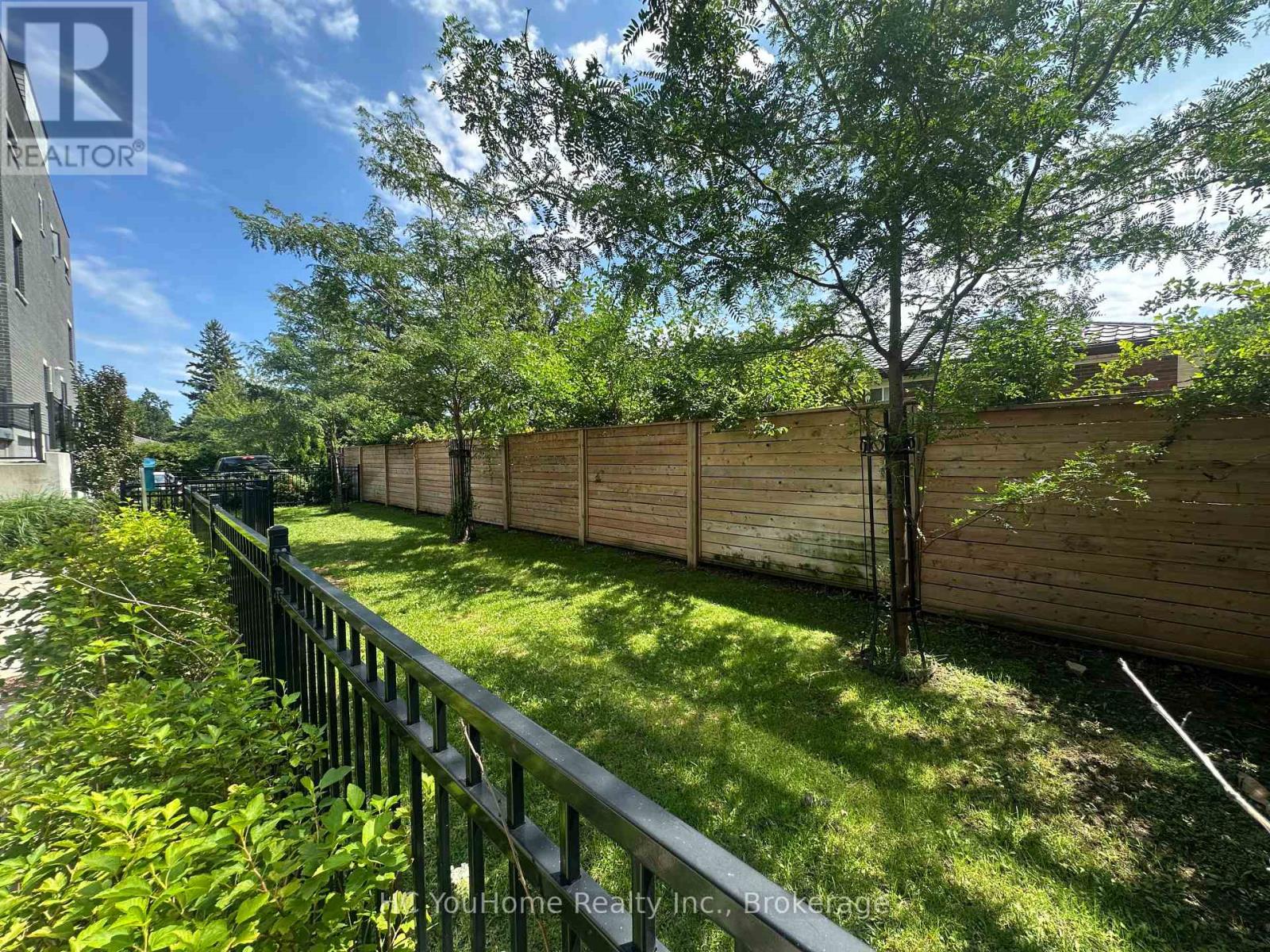 12 - 1265 Birchmount Road, Toronto, Ontario  M1P 0E9 - Photo 16 - E13693418