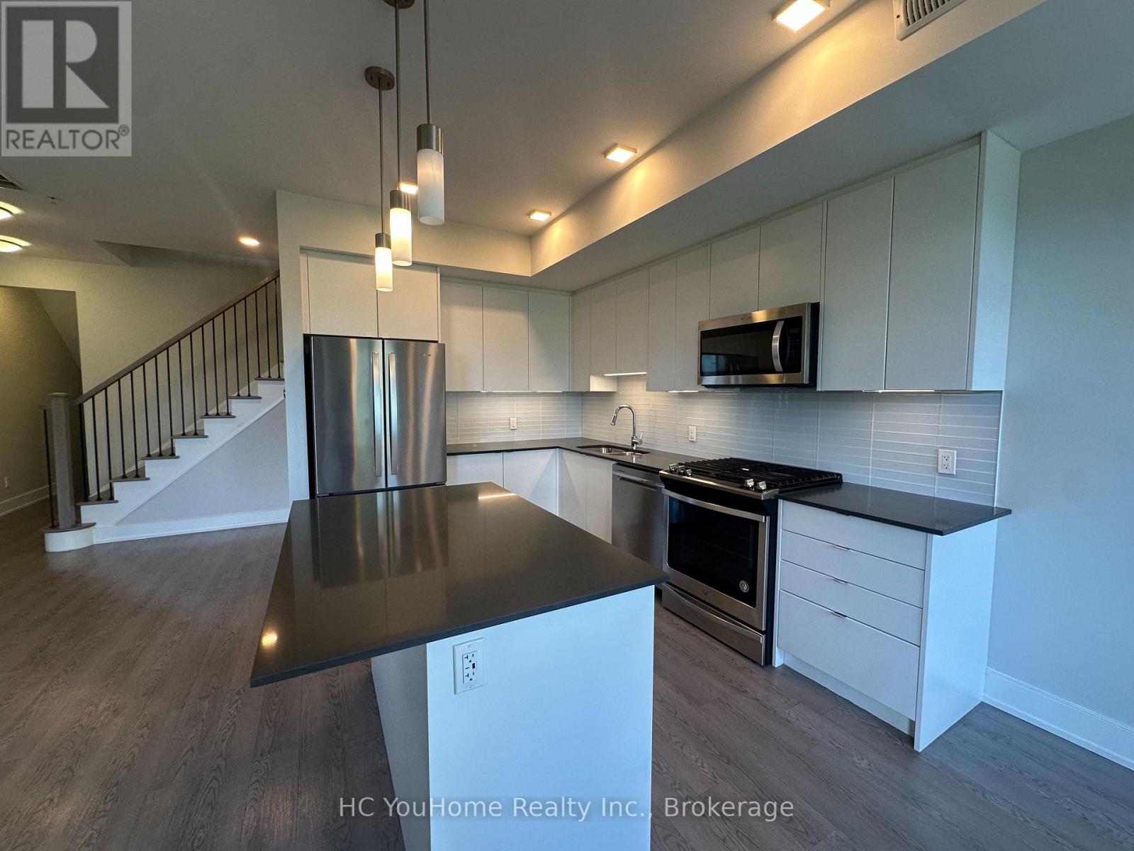 12 - 1265 Birchmount Road, Toronto, Ontario  M1P 0E9 - Photo 4 - E13693418