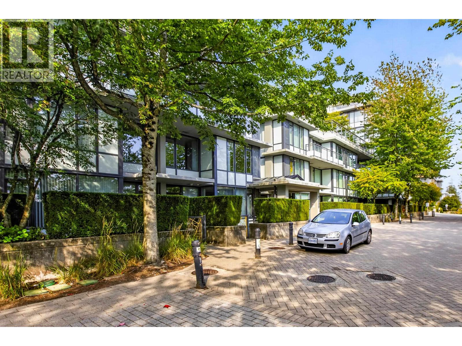635 9009 Cornerstone Mews, Burnaby, British Columbia  V5A 0B9 - Photo 2 - R3157278