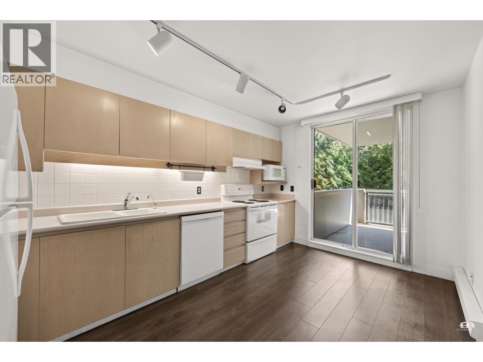 204 555 Austin Avenue, Coquitlam, British Columbia  V3K 6R8 - Photo 15 - R3157283