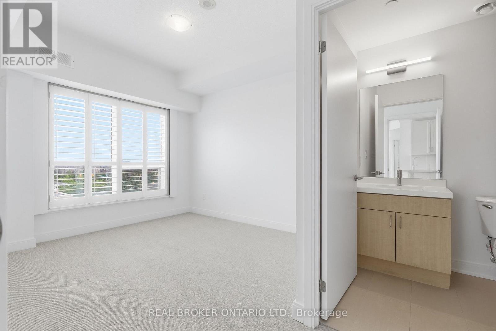 307 - 540 Bur Oak Avenue, Markham (Berczy), Ontario  L6C 0Y2 - Photo 12 - N13693354