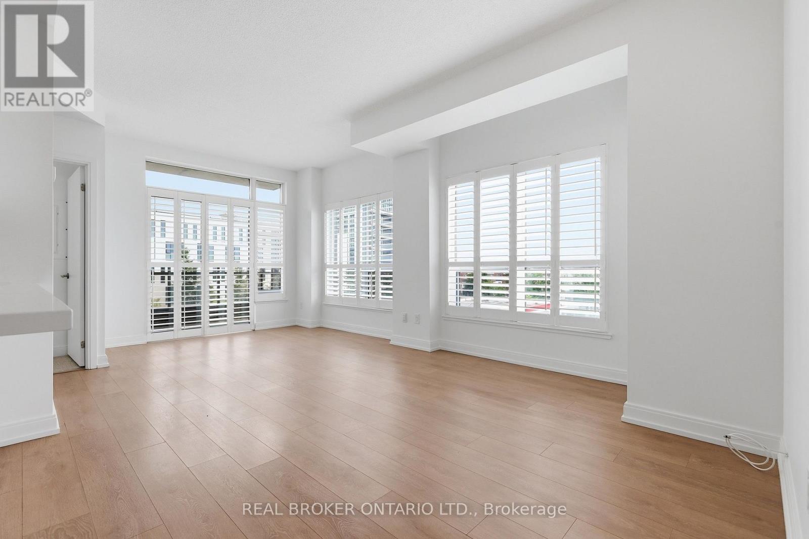 307 - 540 Bur Oak Avenue, Markham (Berczy), Ontario  L6C 0Y2 - Photo 8 - N13693354
