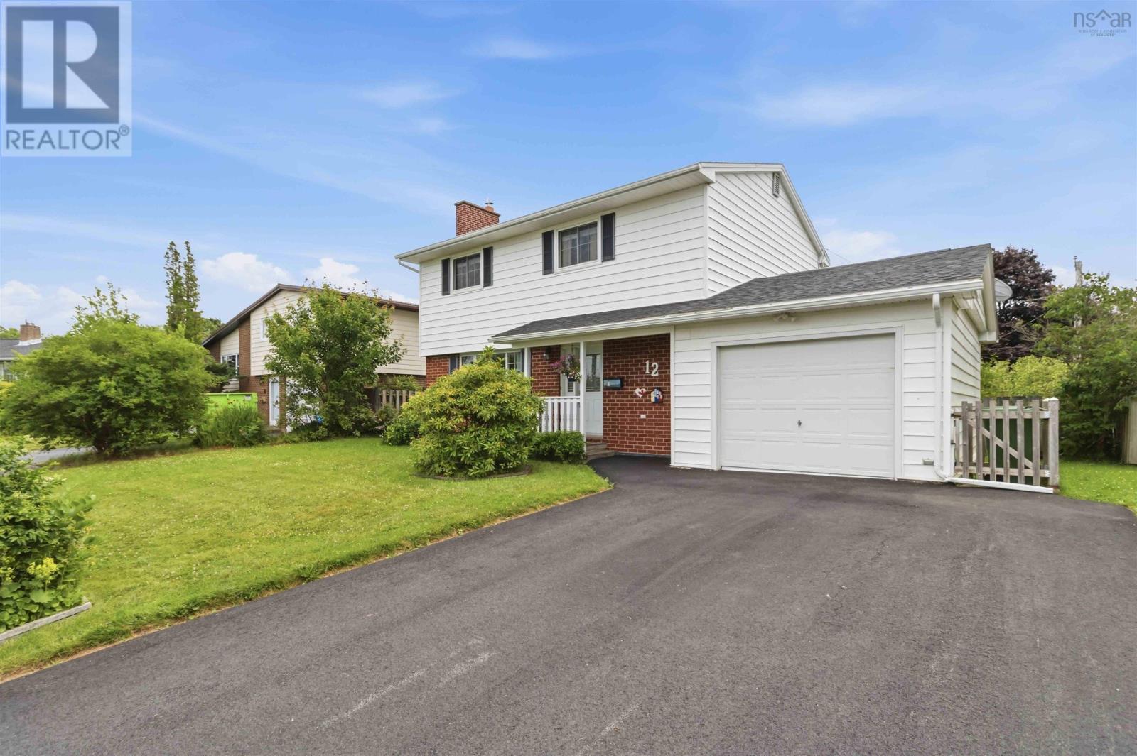 12 Briarlynn Crescent, Cole Harbour, Nova Scotia  B2V 1K6 - Photo 1 - 202617686