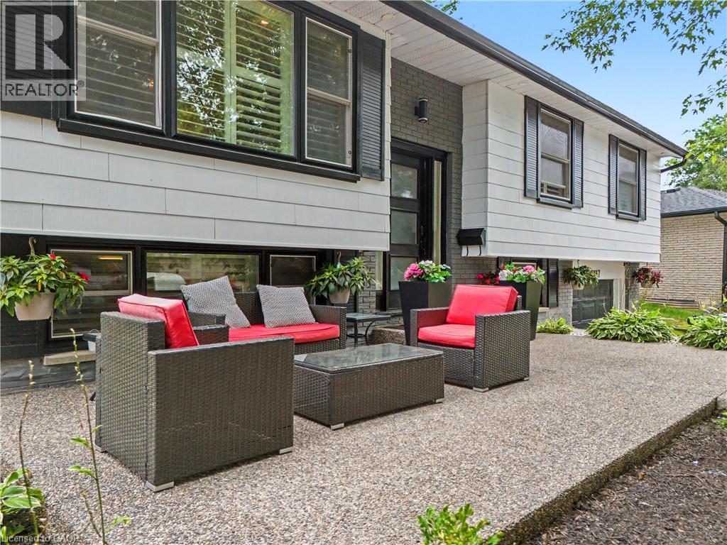 197 Kribs Street, Cambridge, Ontario  N3C 2L9 - Photo 2 - 40856350