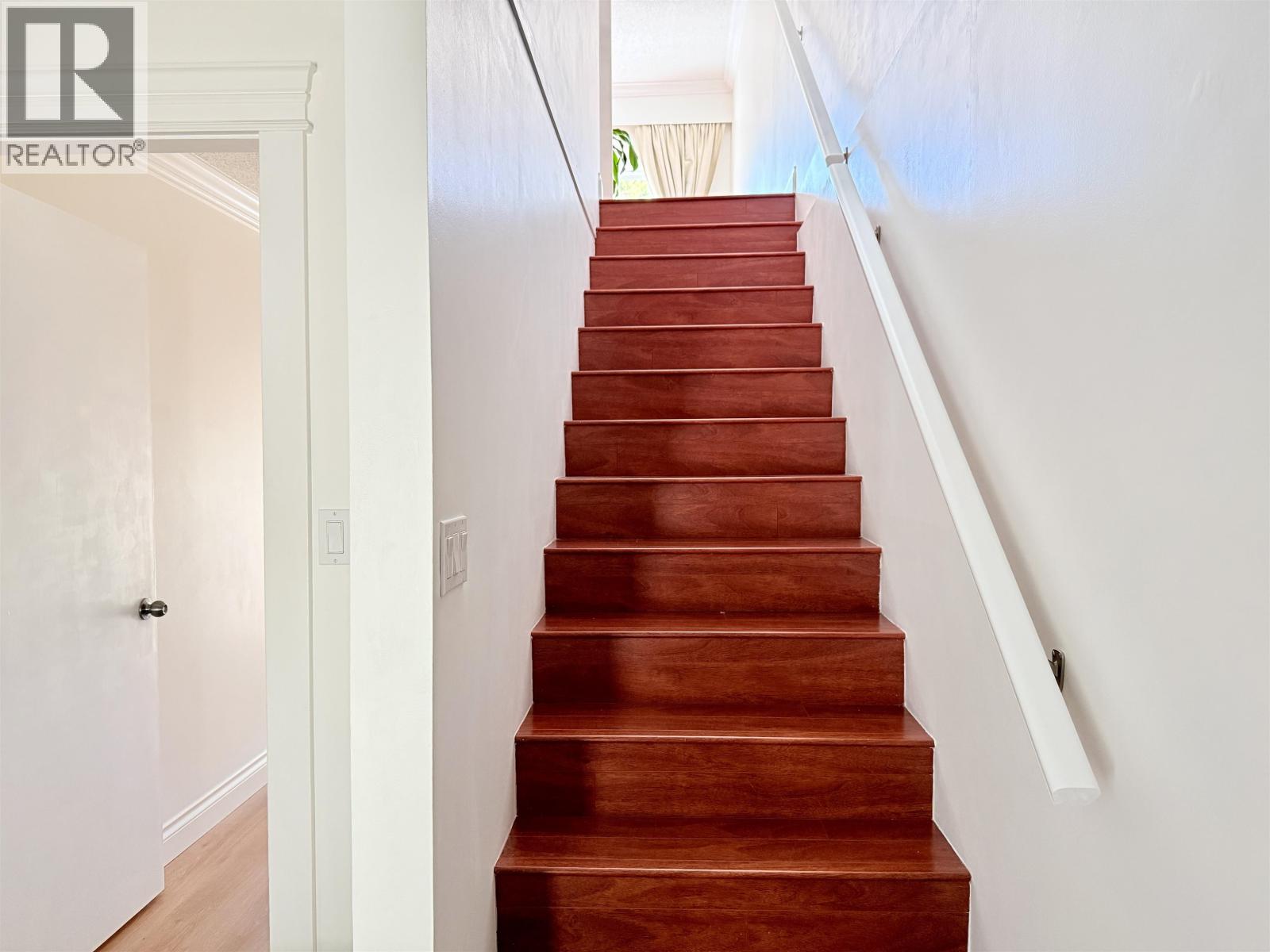 6722 Kneale Place, Burnaby, British Columbia  V5B 2Z2 - Photo 17 - R3157273
