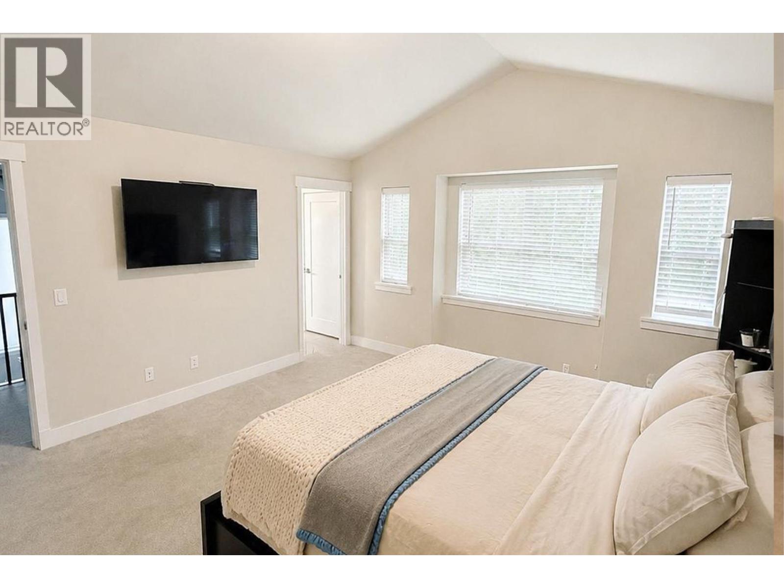 3517 Princeton Avenue, Coquitlam, British Columbia V3E 0K3 - Photo 9 - R3154446