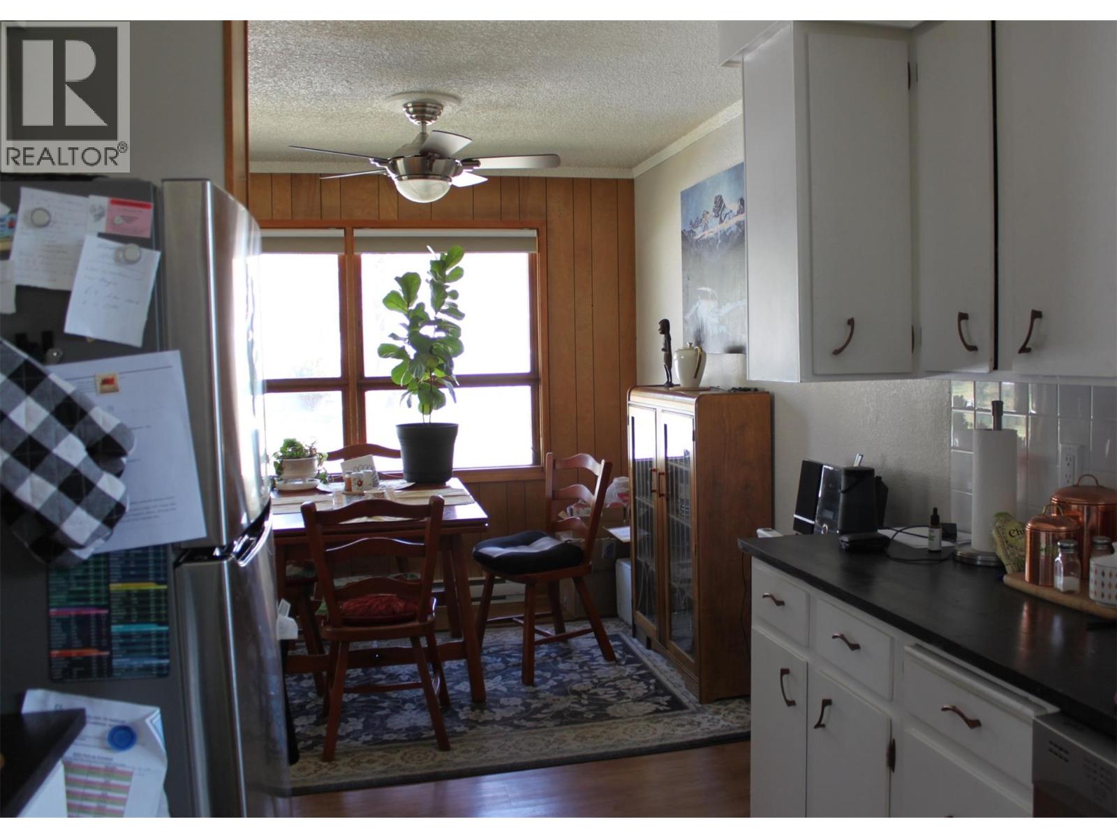 119 2nd Avenue NW, Nakusp, British Columbia  V0G 1R0 - Photo 9 - 10384393