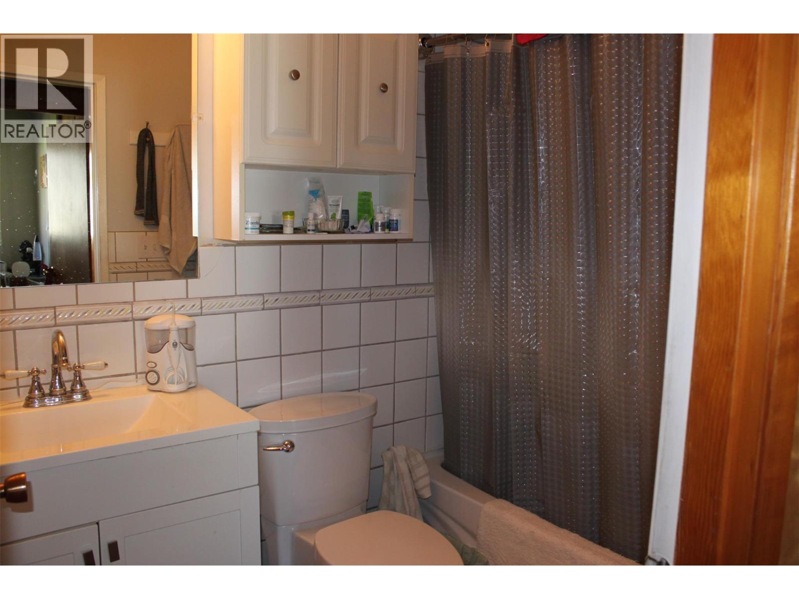 119 2nd Avenue NW, Nakusp, British Columbia  V0G 1R0 - Photo 13 - 10384393