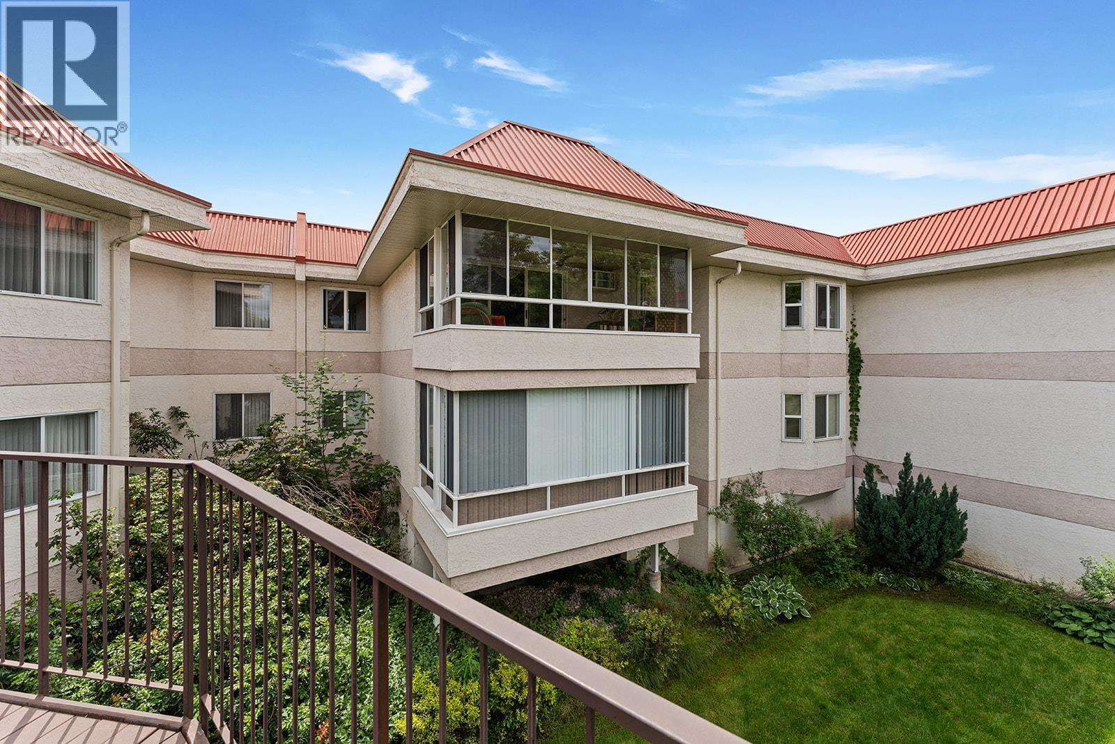 1534 LAWRENCE Avenue Unit# 304, Kelowna, BC V1Y 6M8