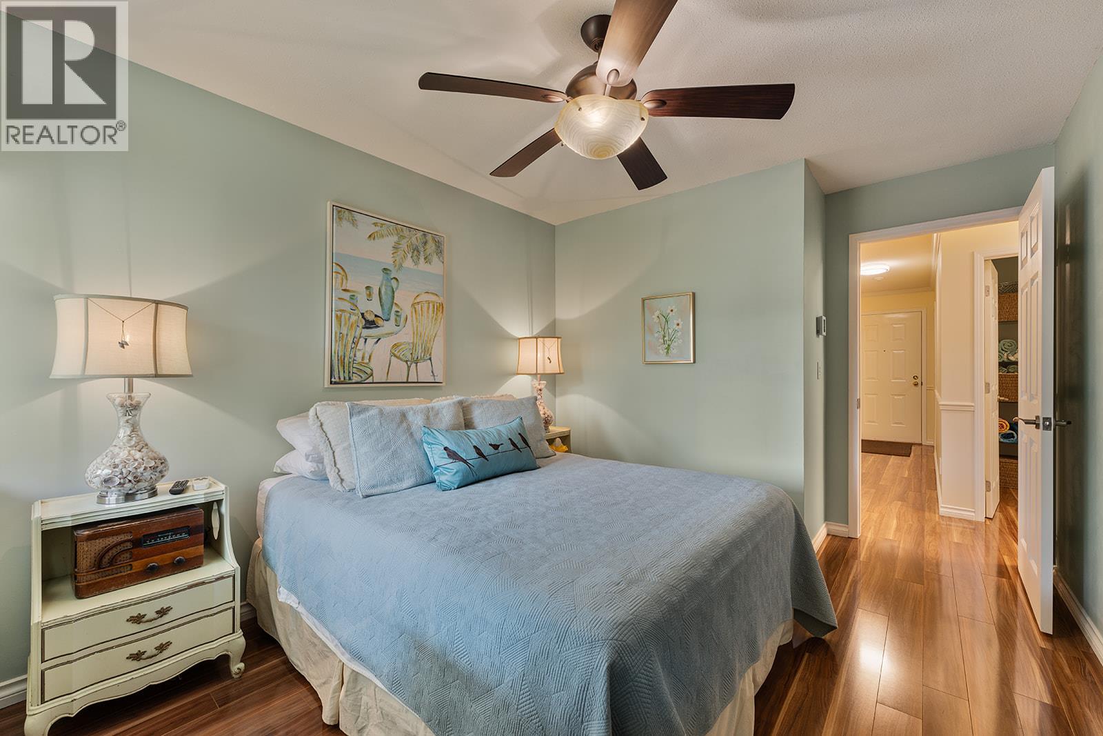1534 LAWRENCE Avenue Unit# 304, Kelowna, BC V1Y 6M8