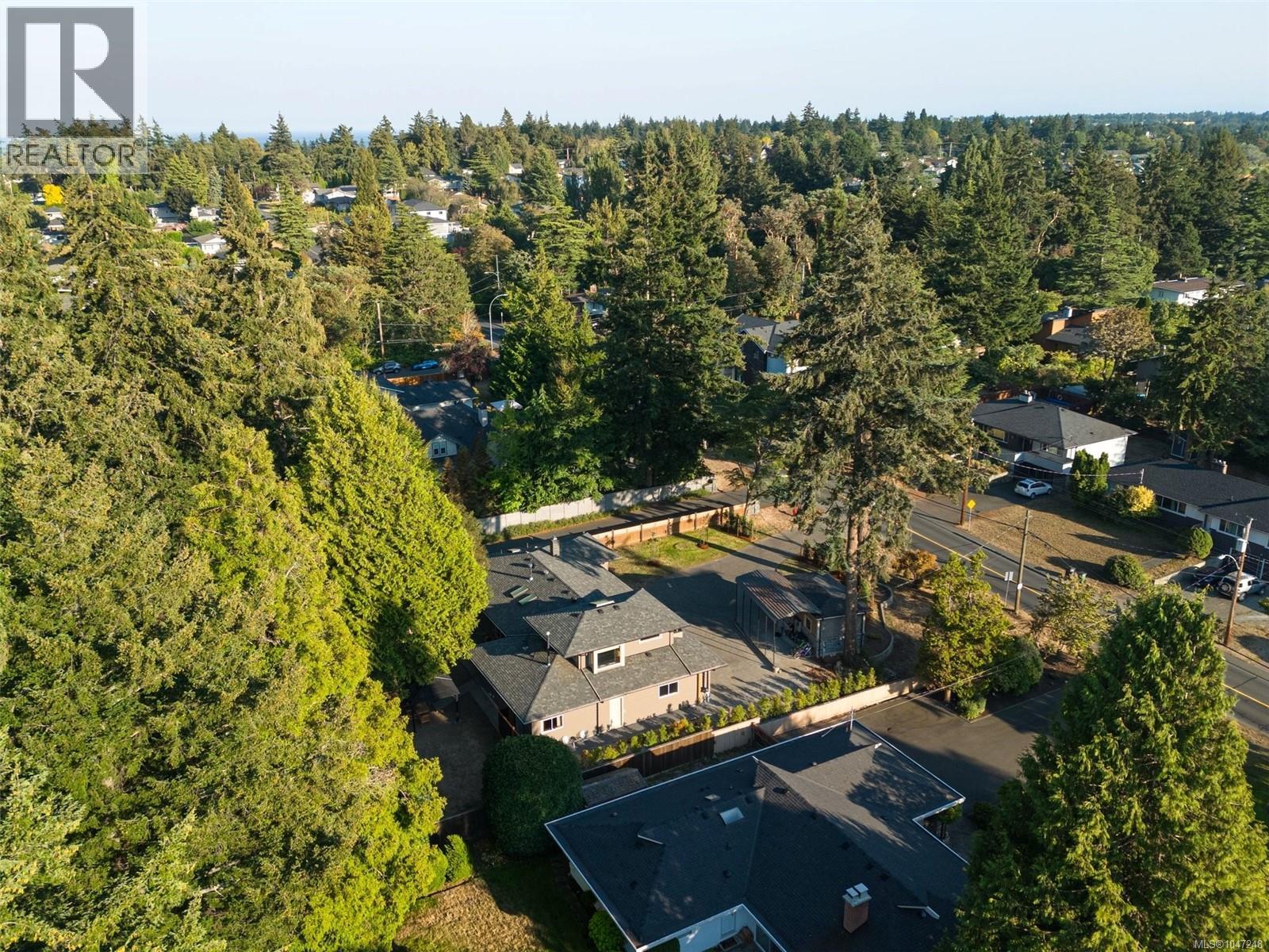 1680 Ash Rd, Saanich, British Columbia  V5C 4B3 - Photo 52 - 1047248