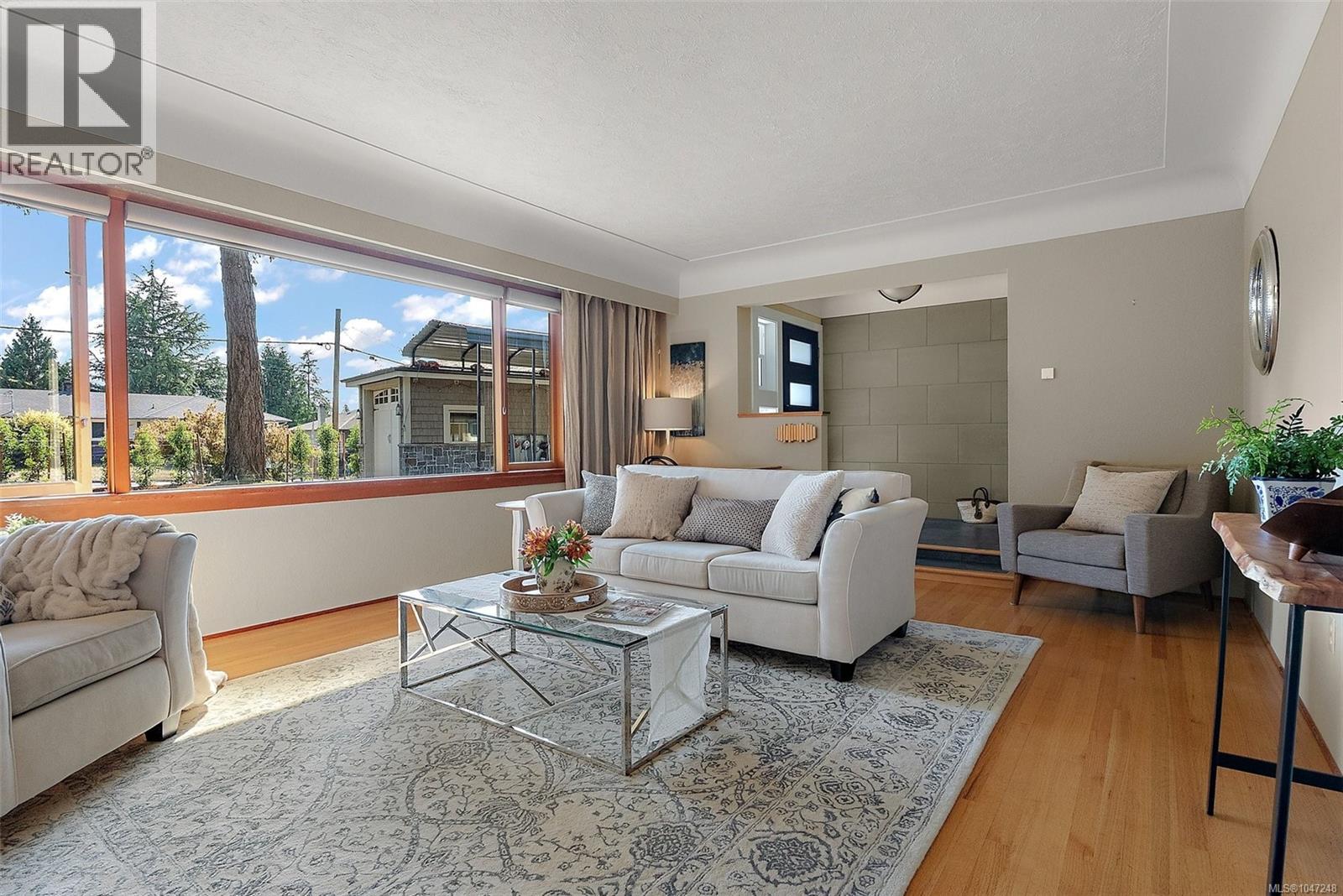 1680 Ash Rd, Saanich, British Columbia  V5C 4B3 - Photo 6 - 1047248
