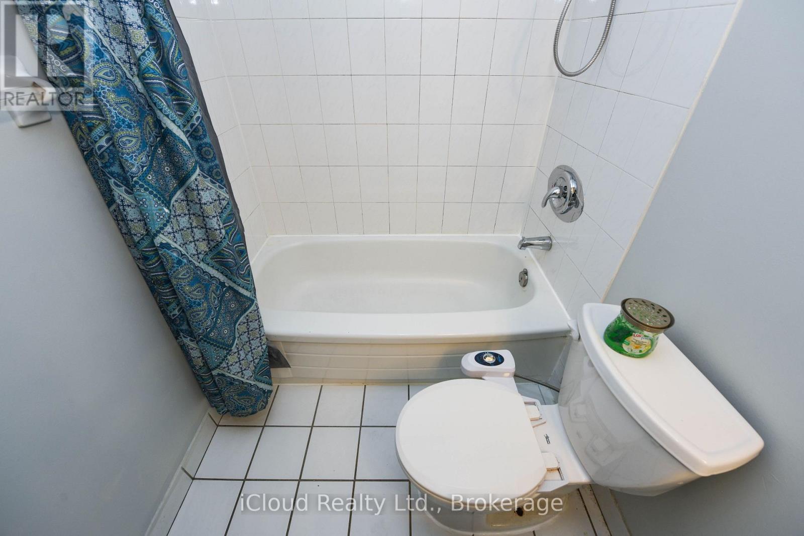1512 - 135 Hillcrest Avenue, Mississauga, Ontario  L5B 4B1 - Photo 16 - W13693382