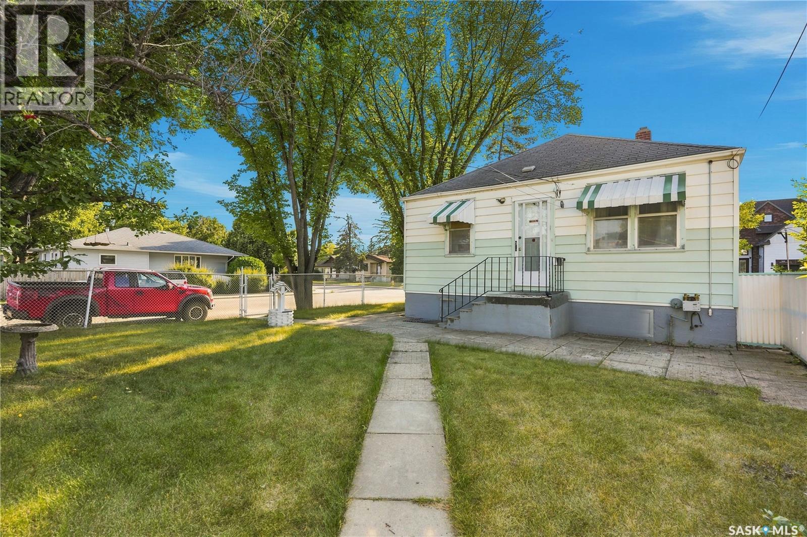 1506 Edward Avenue, Saskatoon, Saskatchewan  S7K 3B1 - Photo 25 - SK046066