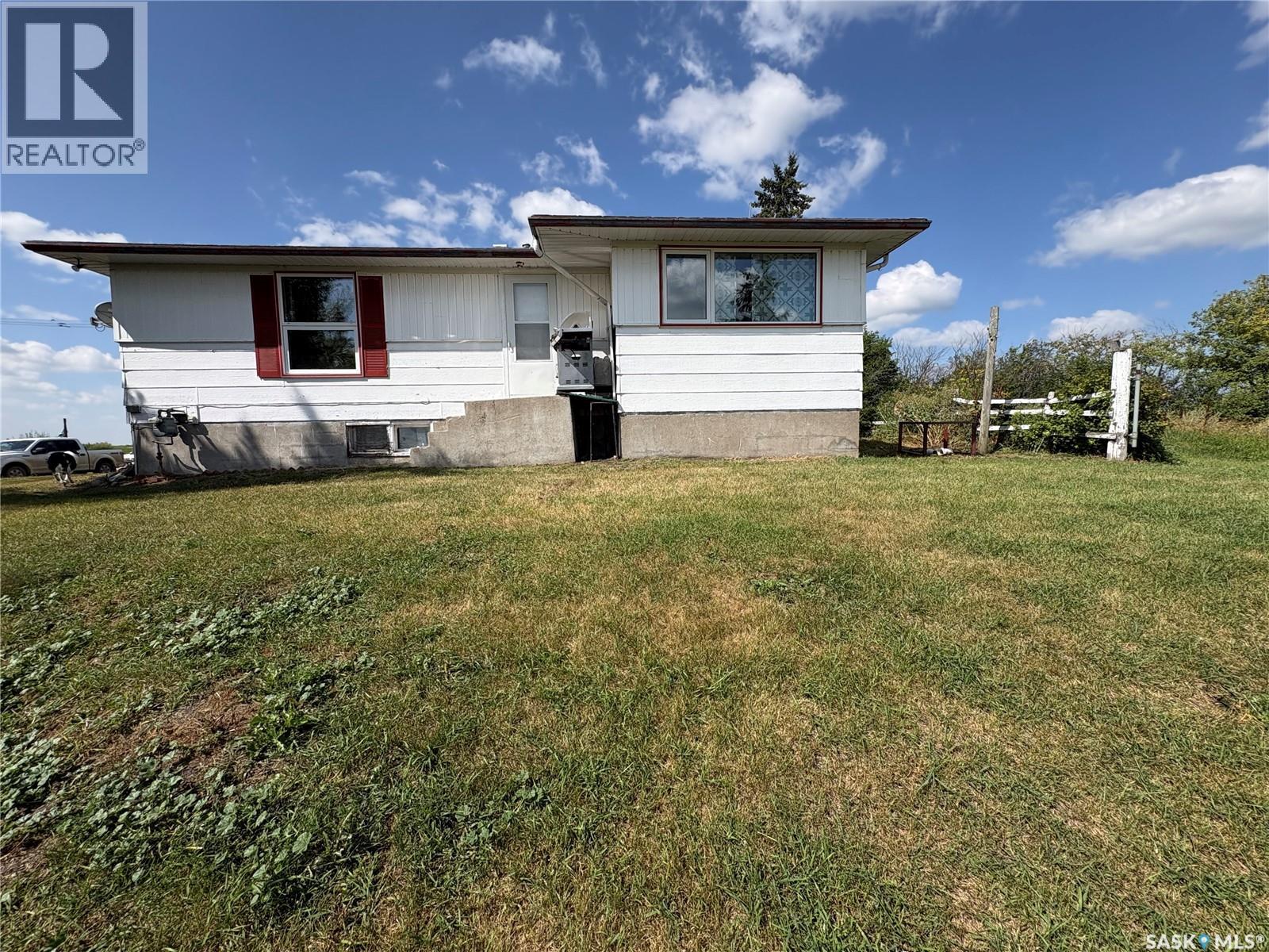 Duff Acreage, Mcleod Rm No. 185, Saskatchewan