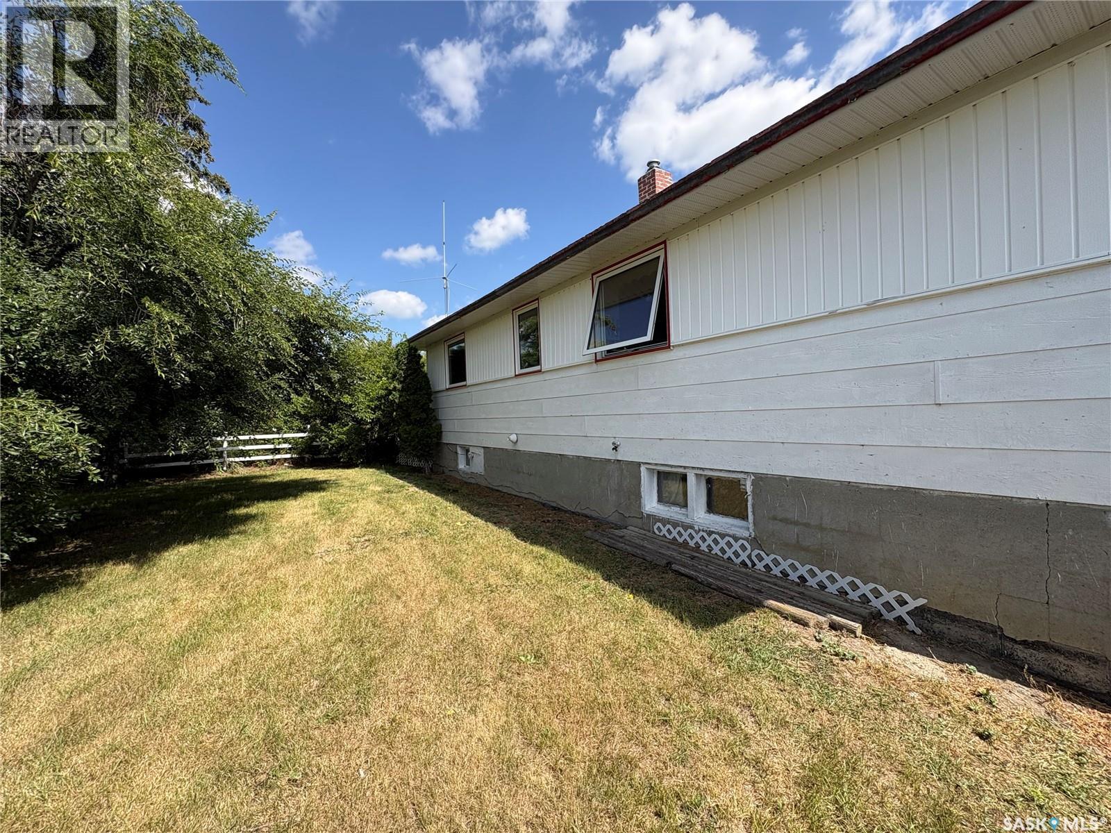 Duff Acreage, Mcleod Rm No. 185, Saskatchewan  S0A 0S0 - Photo 2 - SK046059