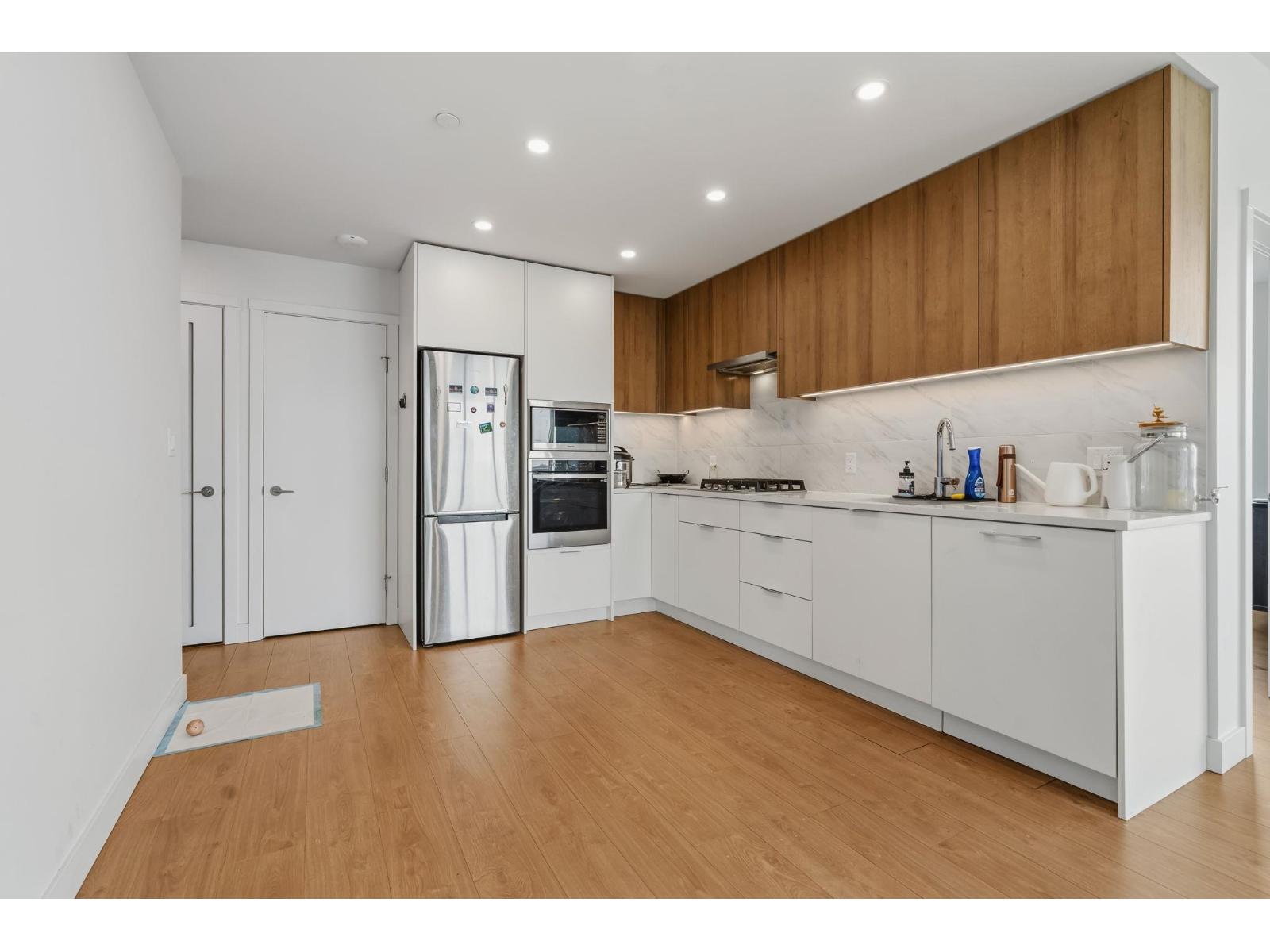 902 13359 Old Yale Road, Surrey, British Columbia  V3T 0S4 - Photo 6 - R3157126