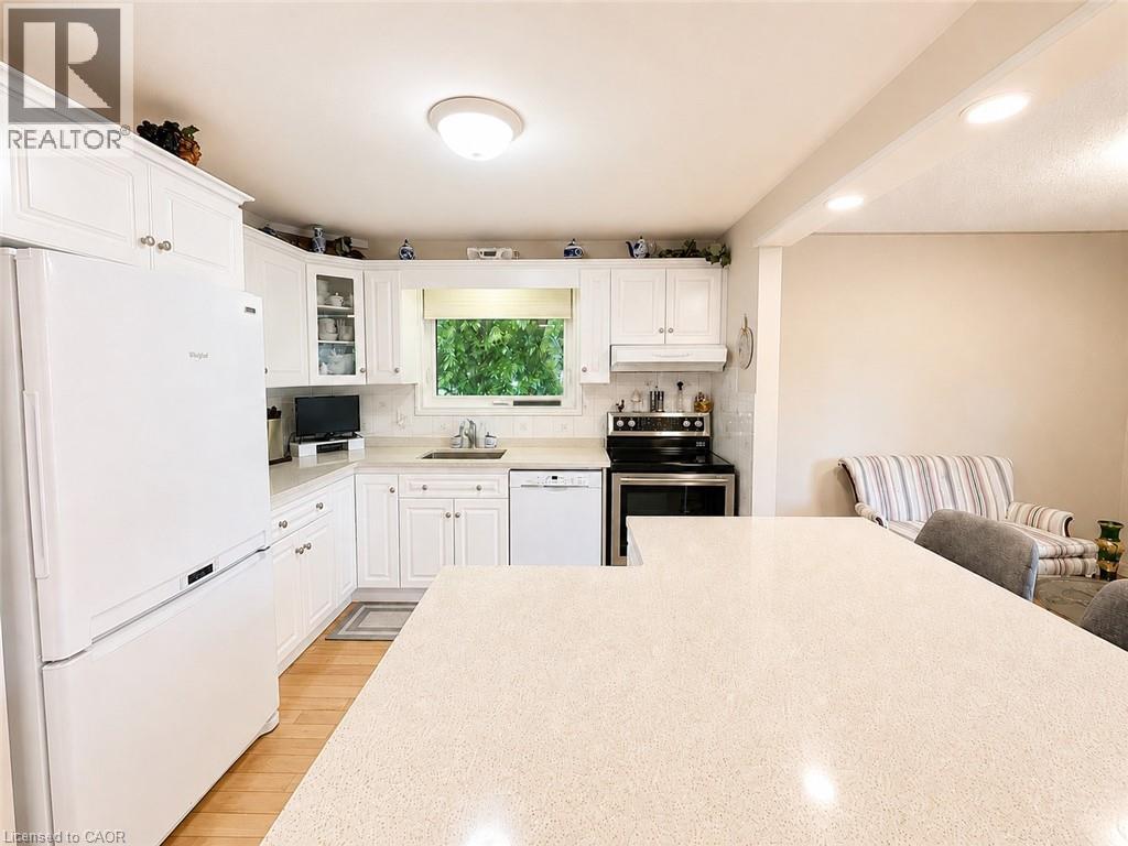 36 Oakhill Drive, Brantford, Ontario  N3T 1R1 - Photo 9 - 40856366