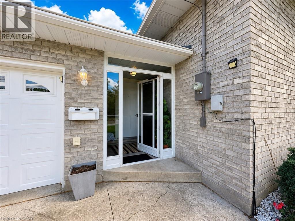 36 Oakhill Drive, Brantford, Ontario  N3T 1R1 - Photo 5 - 40856366