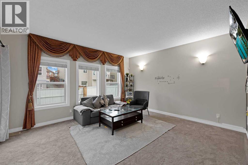 77 Saddleland Drive Ne, Calgary, Alberta  T3J 5J3 - Photo 11 - A2338692
