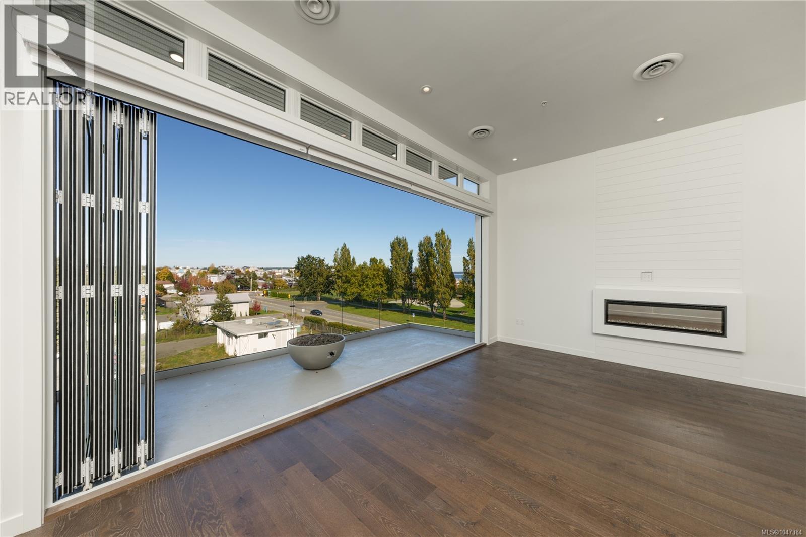 407 9570 Fifth St, Sidney, British Columbia  V8L 2W5 - Photo 5 - 1047384