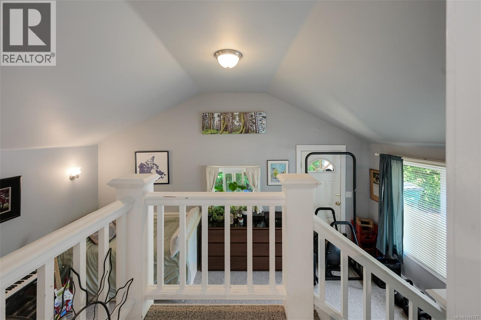 3374 Cook St, Saanich, British Columbia  V8X 1A8 - Photo 20 - 1047377