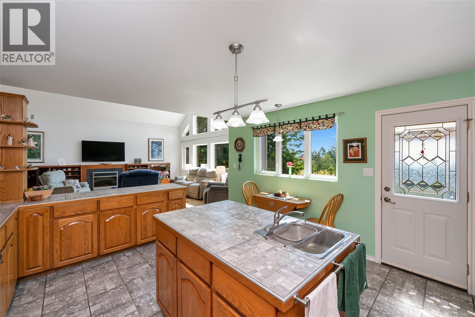 402 Seedtree Rd, Sooke, British Columbia  V9Z 1C2 - Photo 13 - 1046893