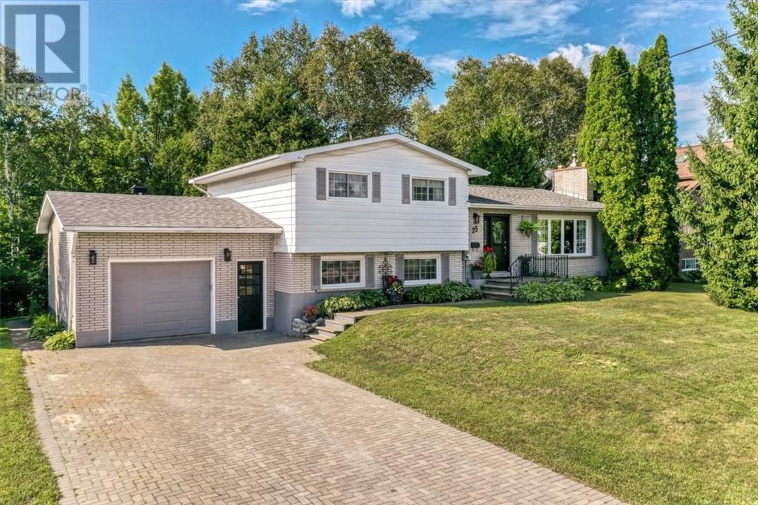 25 Timothy, Greater Sudbury, Ontario  P3Y 1B1 - Photo 42 - 2129899