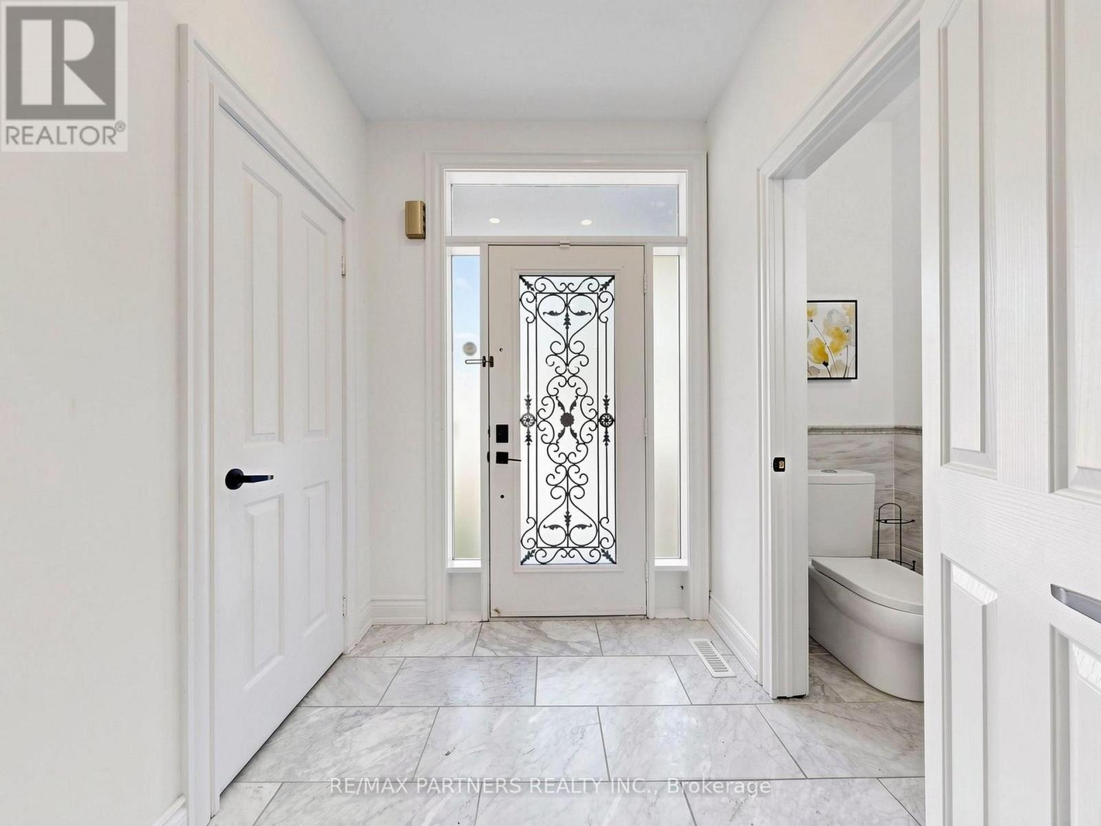 21 RUSSELL HILL ROAD, Markham, Ontario