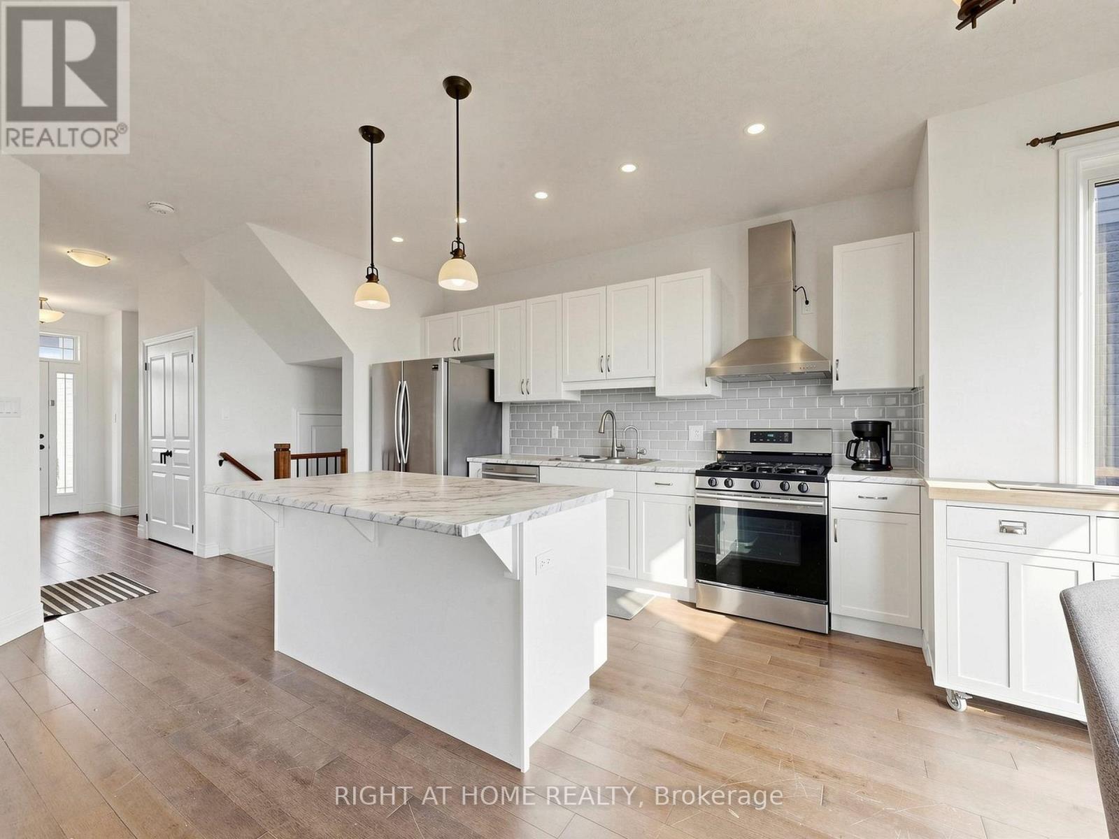 22 Sparrow Crescent, East Luther Grand Valley, Ontario  L9W 0R7 - Photo 11 - X13693448