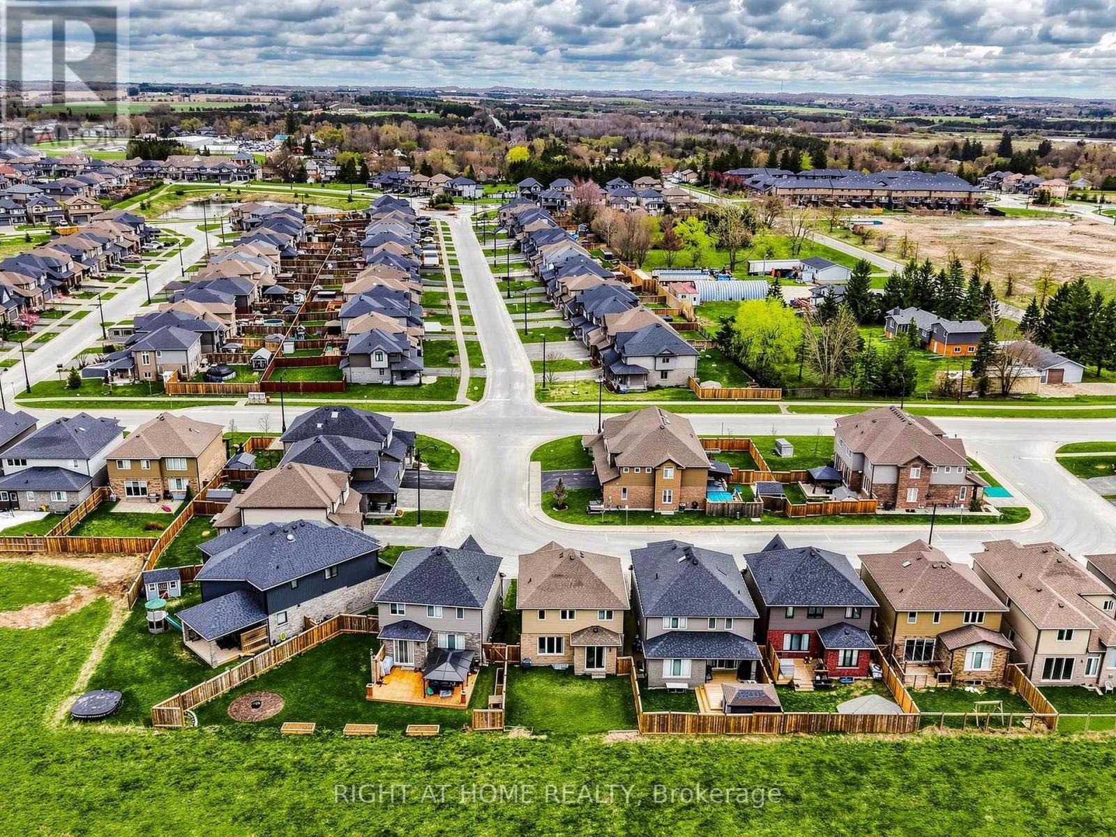 22 Sparrow Crescent, East Luther Grand Valley, Ontario  L9W 0R7 - Photo 46 - X13693448