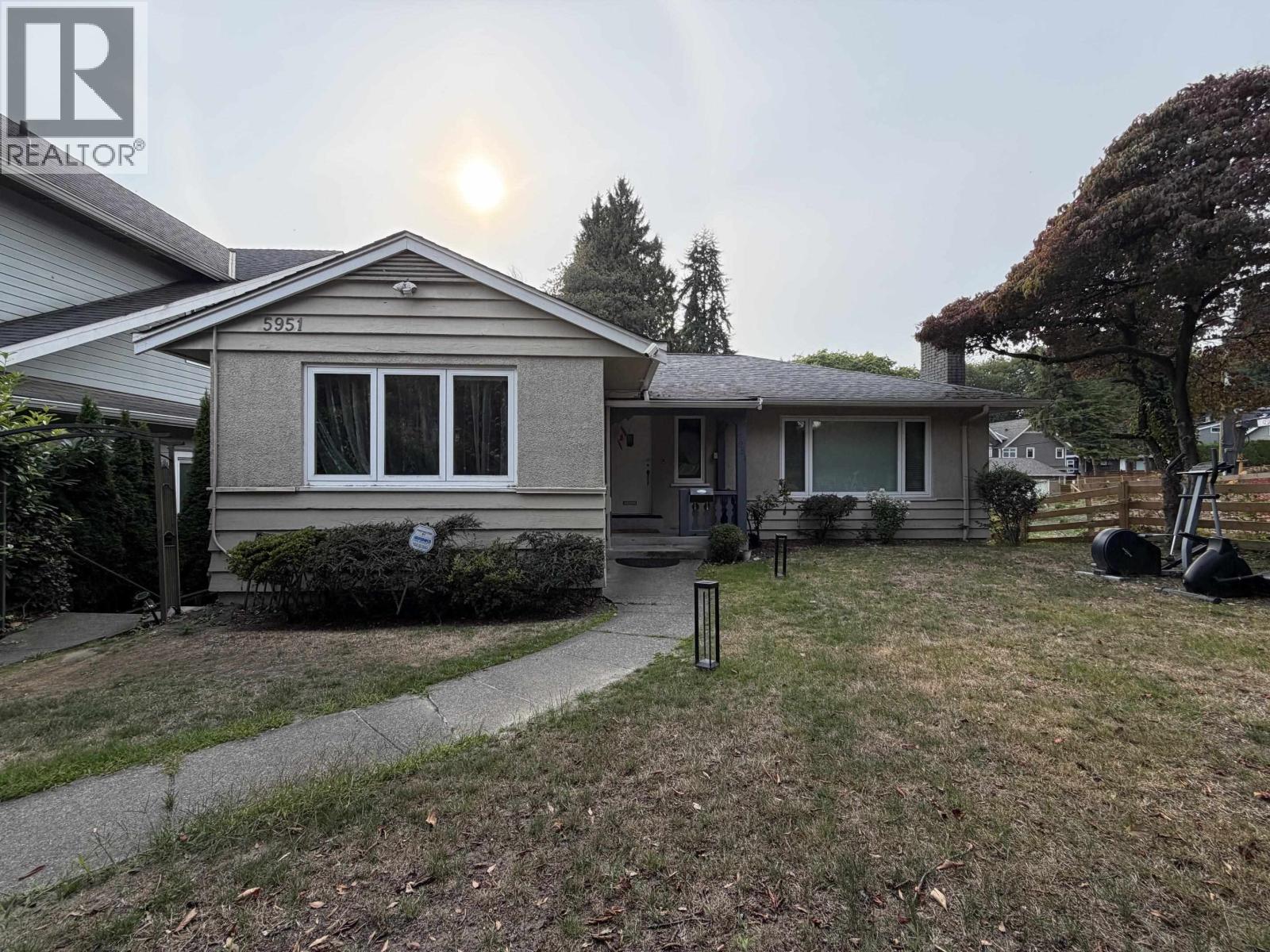 5951 DUNBAR STREET, Vancouver, British Columbia