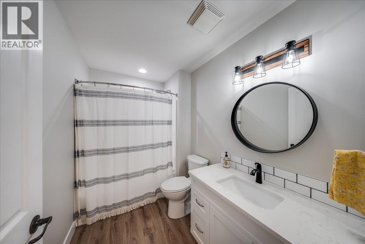 7981 Birchwood Drive, Trail, British Columbia  V1R 4Y3 - Photo 25 - 10398130
