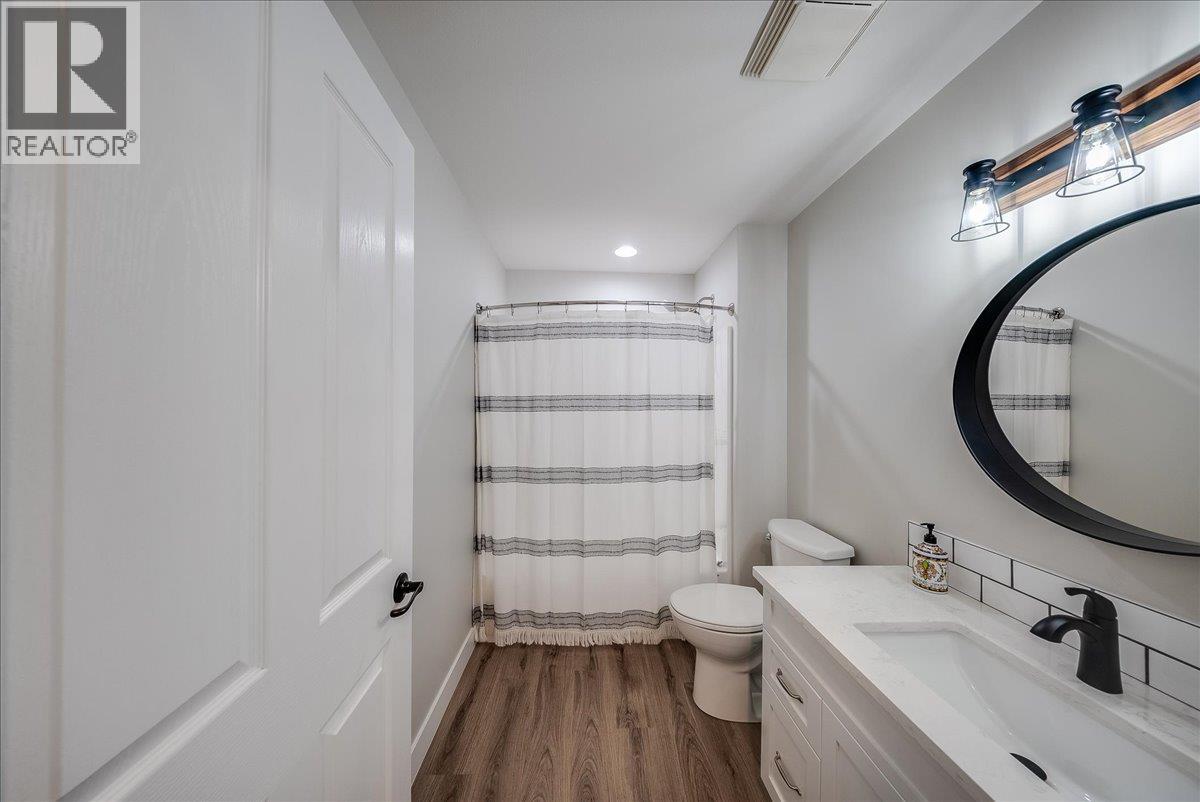 7981 Birchwood Drive, Trail, British Columbia  V1R 4Y3 - Photo 27 - 10398130