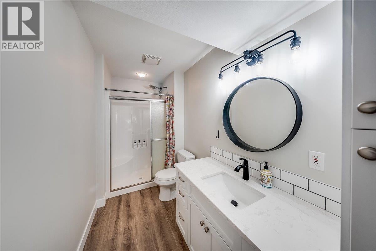 7981 Birchwood Drive, Trail, British Columbia  V1R 4Y3 - Photo 38 - 10398130