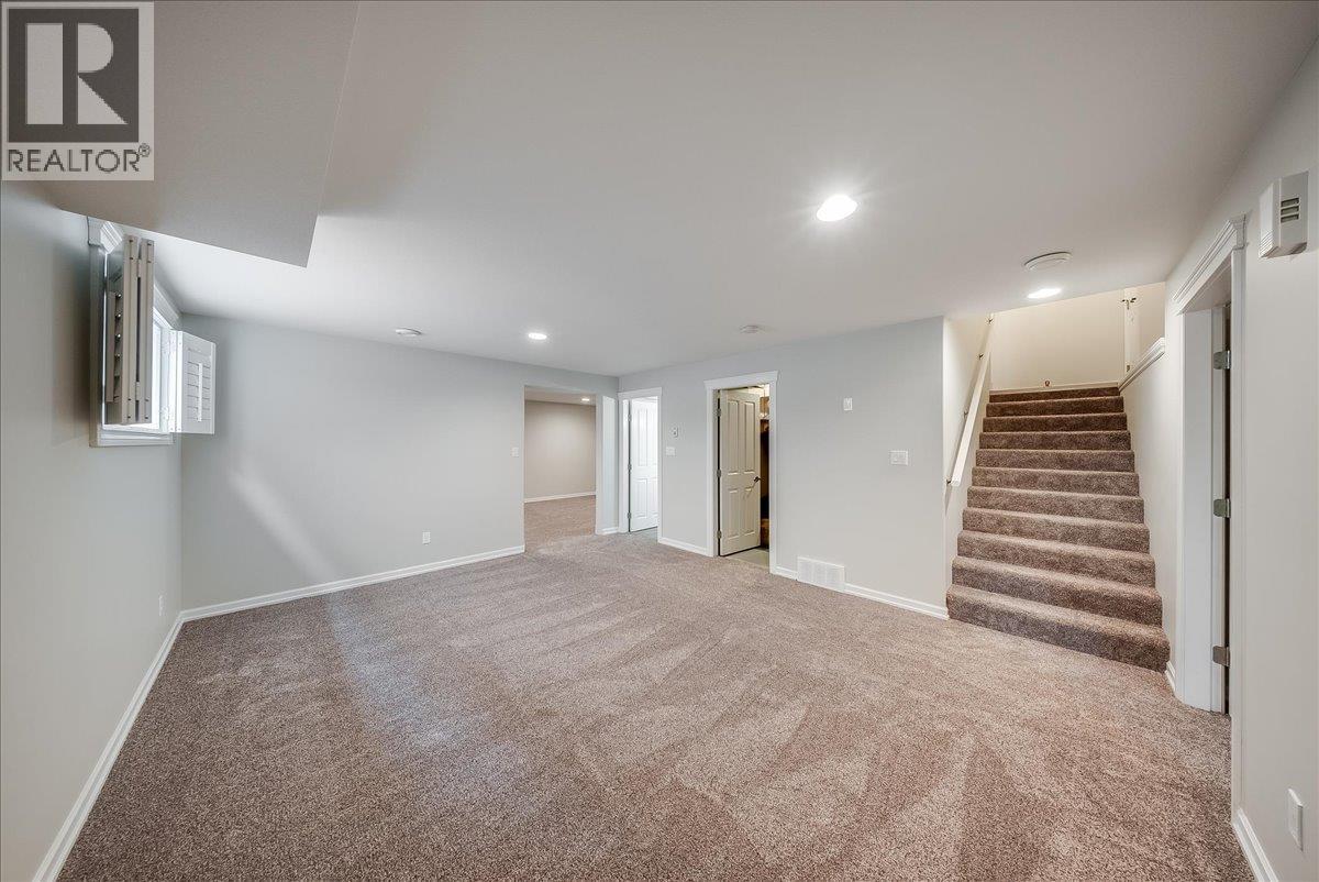 7981 Birchwood Drive, Trail, British Columbia  V1R 4Y3 - Photo 31 - 10398130