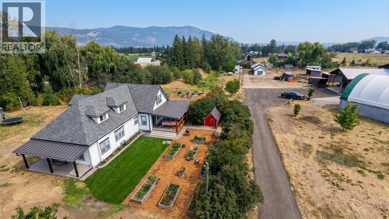 1130 Thomas Hayes Road, Spallumcheen, British Columbia