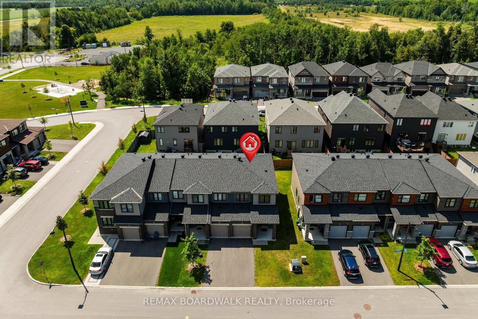 262 TULLAGHAN HEIGHTS, Ottawa, Ontario