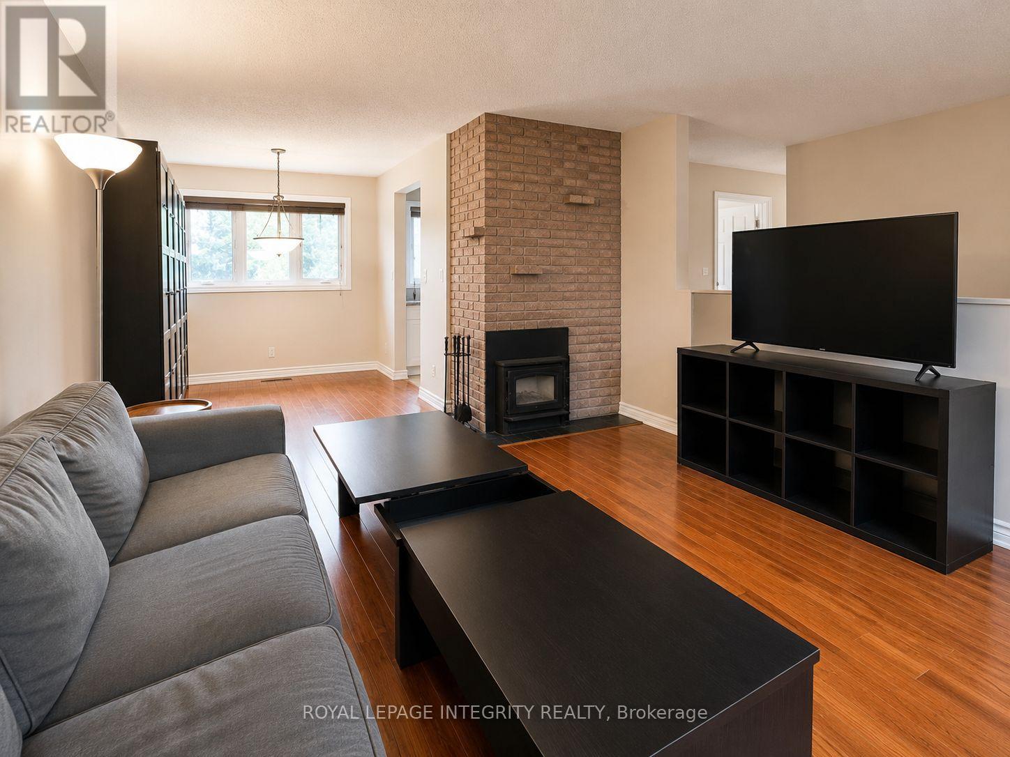 31 Gary Avenue, Ottawa, Ontario K2G 3L2 - Photo 4 - X13693624