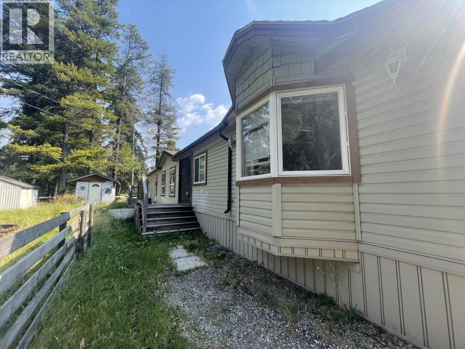 6210 Lower Elk Valley Road Unit# 1, Sparwood, British Columbia  V0B 2G3 - Photo 2 - 10398209