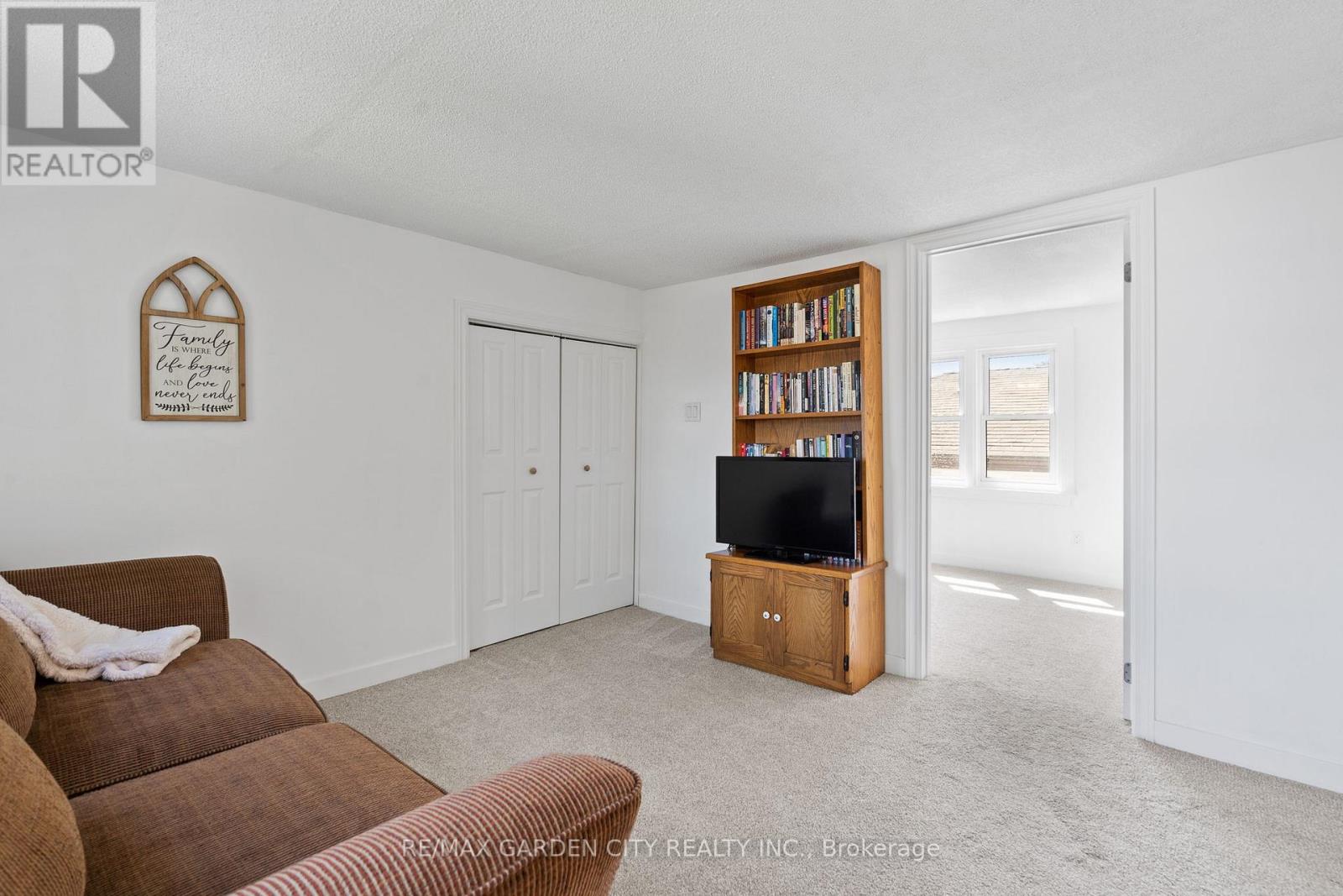 38 Oakwood Street, Port Colborne, Ontario  L3K 5E9 - Photo 16 - X13693494