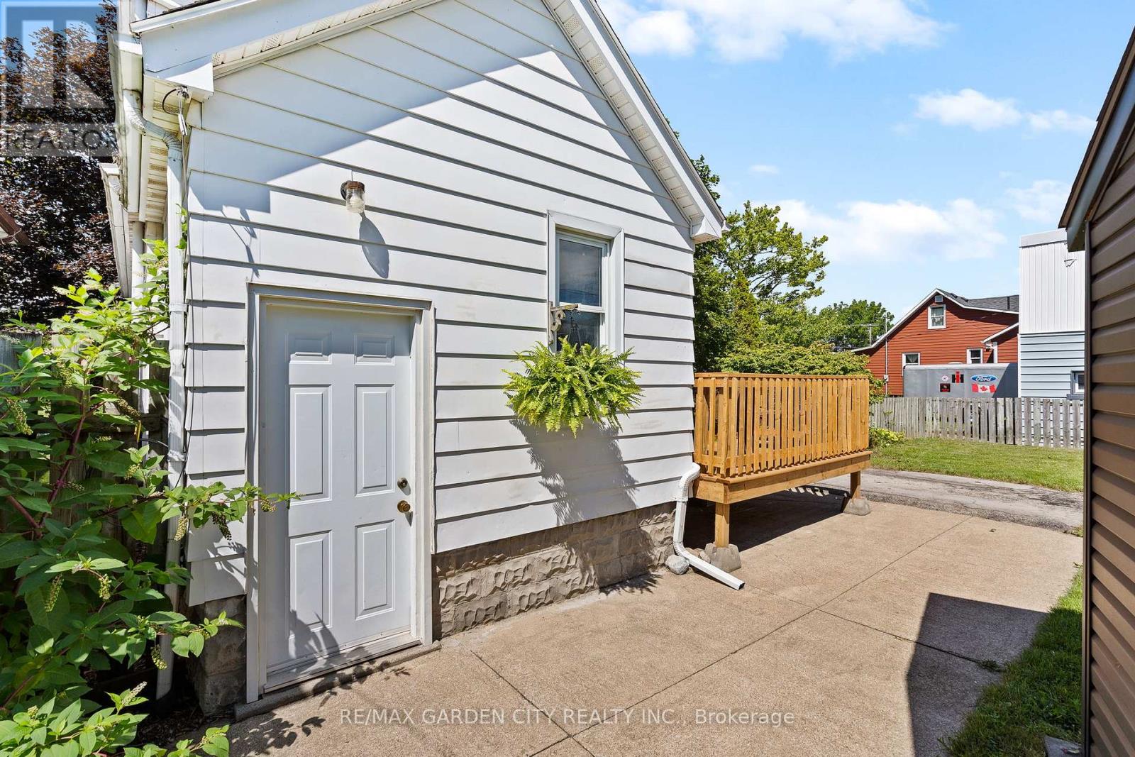 38 Oakwood Street, Port Colborne, Ontario  L3K 5E9 - Photo 23 - X13693494