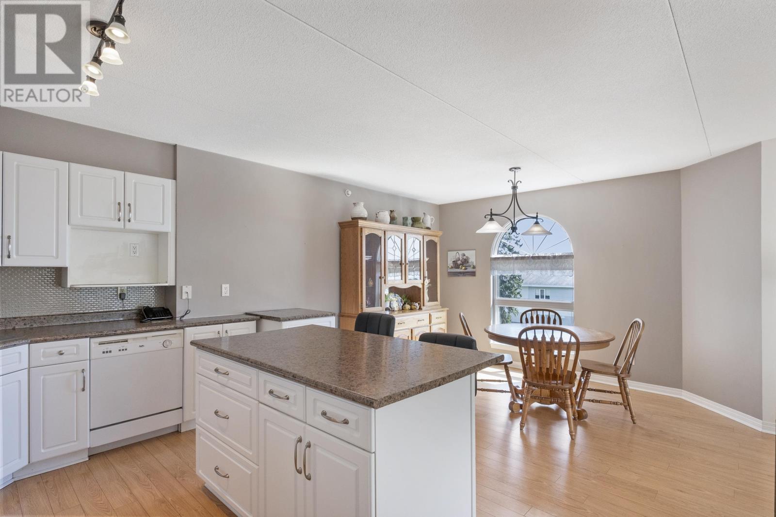 208-620 Red River Rd, Thunder Bay, Ontario  P7B 7C8 - Photo 11 - TB2602431